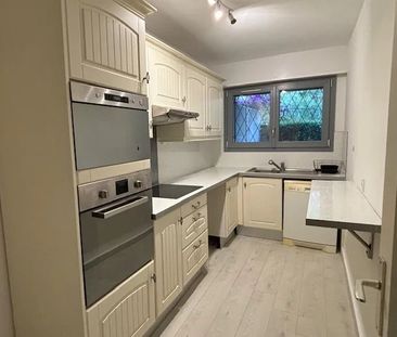 Location Appartement 3 pièces 64m² CANNES 06400 - Photo 2