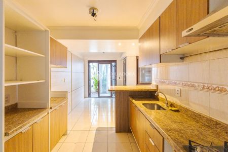 Casa em Condomínio com 3 quartos e 106m² para alugar em Niterói, Canoas. - Photo 2