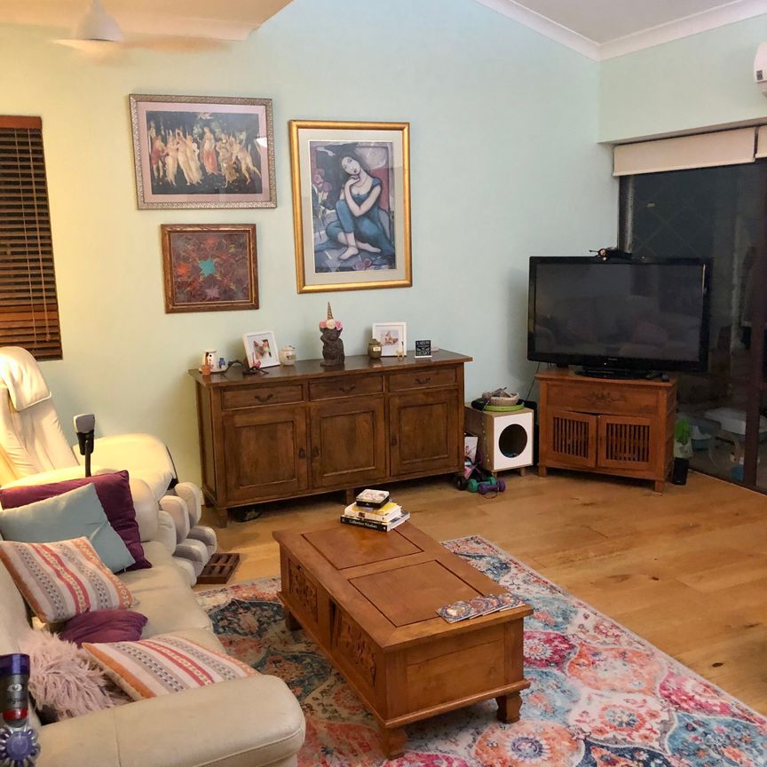 Macquarie Park - Photo 1