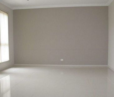 IDEAL LOCATION! - Photo 2