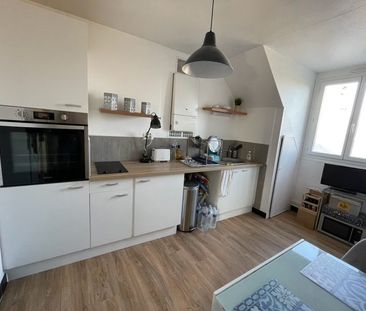 Location Appartement 2 pièces 49m² COUTANCES 50200 - Photo 3