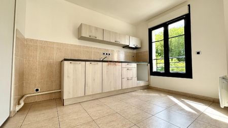 Location Appartement 2 pièces 48m² LOUVRES 95380 - Photo 2
