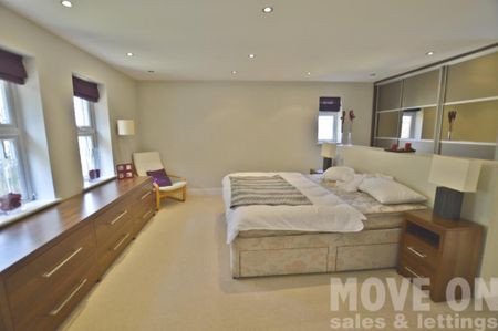 Upper Golf Links Road, Broadstone, Dorset, BH18 - Photo 5