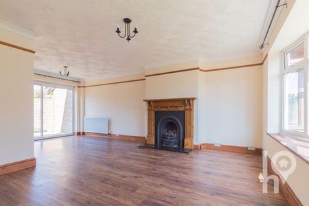 3 bedroom semi-detached house to rent - Photo 2