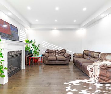 For Lease - 105 Mckean Drive, Whitchurch-Stouffville, Ontario - Photo 4