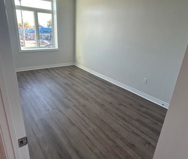 For Lease - 7768 Kennedy Road Unit# 10, Markham, Ontario - Photo 2