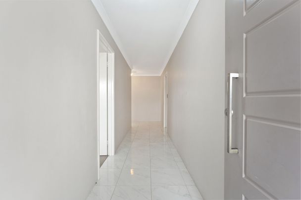 Large 4 x 2 Family Home in Baldivis - Photo 1