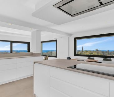 4 Bedroom Villa For Rent in Marbella, Málaga - Photo 4