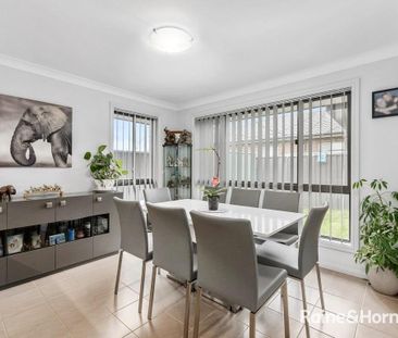 Family & Pet Friendly Home in Spring Farm - Photo 5