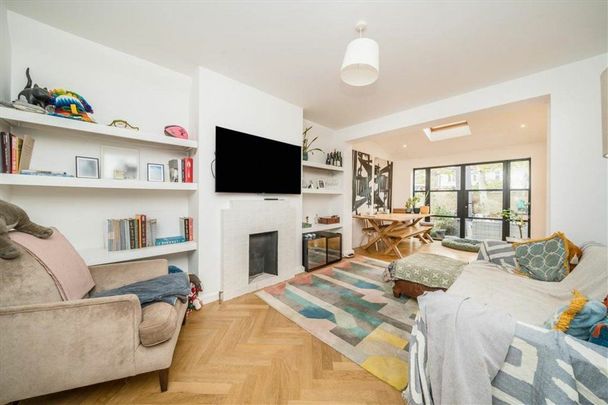 Marksbury Avenue, Kew, TW9 - Photo 1