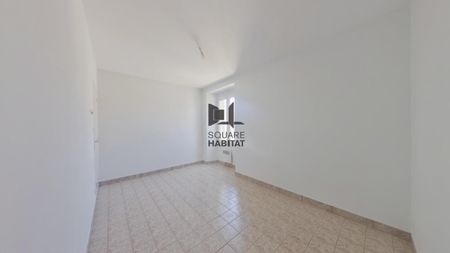 Location Appartement 3 pièces 89m² MONTMORILLON 86500 - Photo 2