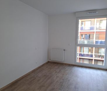 Location Appartement 2 pièces 45m² THONON LES BAINS 74200 - Photo 4