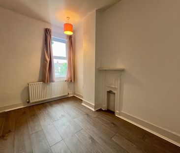 2 Bed Flat, Hitchin Road, LU2 - Photo 6