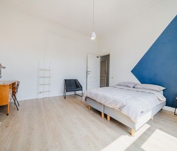 Room at Rue Charles Quint 55 - Photo 4