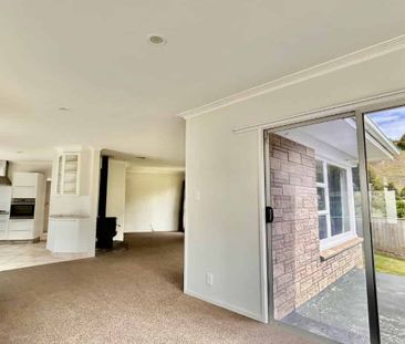 Three bedrooms in Bay View! - Photo 1