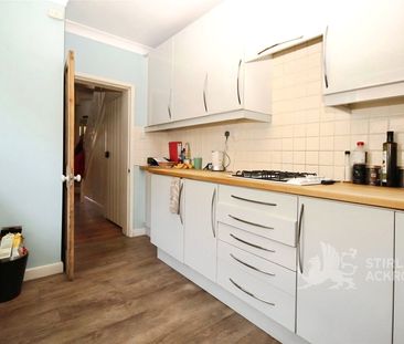 Aldershot Road, Guildford, Surrey, GU2 8AE - Photo 6