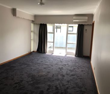 3 Bedroom Flat - Photo 1