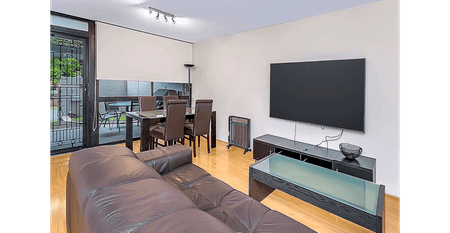 Furnished 2 Bedroom Apartment in the heart of East Perth - Photo 2