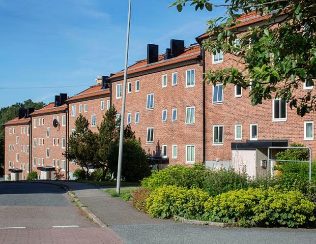 Månadsgatan 12 - Foto 1