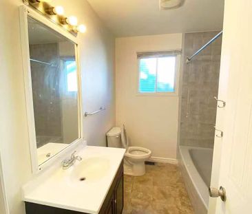 For Lease - 1540 Norwill Crescent, Oshawa, Ontario - Photo 1