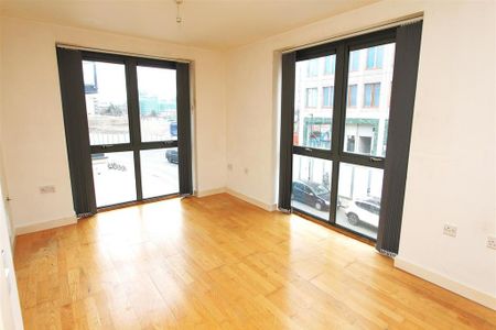 1 bedroom flat to rent - Photo 4