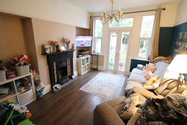 2 bedroom flat to rent - Photo 1