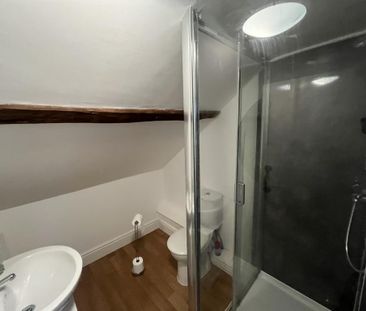 2 bedroom maisonette to rent - Photo 4