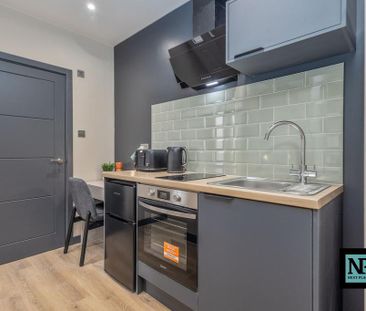 1 bedroom house of multiple occupation to rent - Photo 1