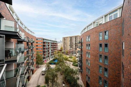 Surrey Quays Road, Canada Water, SE16 - Photo 2