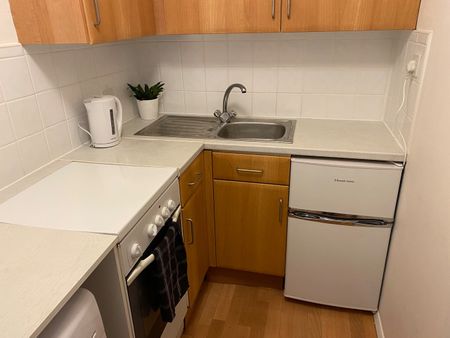 1 Bed Flat, Newton Park Court, LS7 - Photo 5