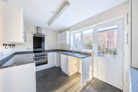 2 bedroom terraced house to rent - Photo 5