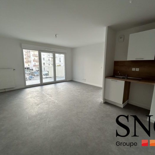 T4 AVEC BALCON + PARKING - Photo 1