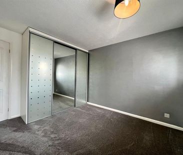 2 bedroom semi-detached house to rent - Photo 5
