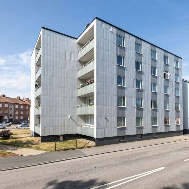 Drottninggatan 33 - Photo 1