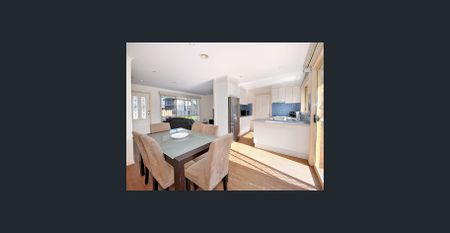 Sought After Location! - Photo 3