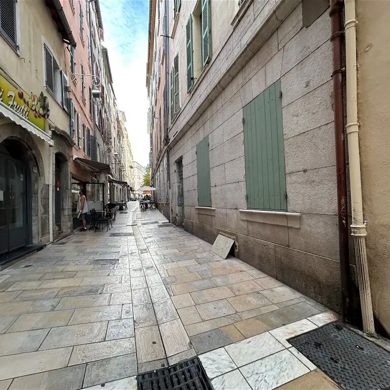 Location appartement 1 pièce - 23m² à Toulon (83000) - Photo 1