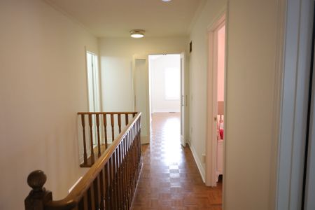 For Lease - 106 Castelli Court, Caledon, Ontario - Photo 2