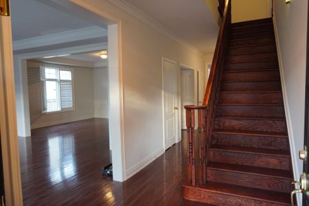 For Lease - 536 Canyon Street, Mississauga, Ontario - Photo 4