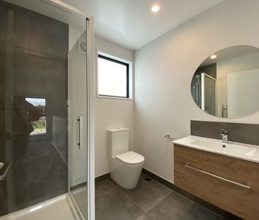 2/270 Selwyn Street, Spreydon - Photo 2