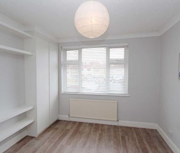 4 bedroom terraced house to rent - Photo 4