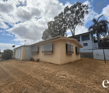 Easy Living, Great Location! - Photo 4