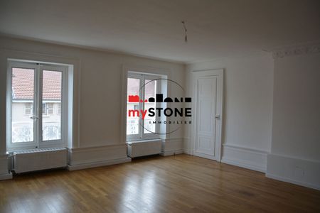 A LOUER – VILLEFRANCHE SUR SAONE – appartement T3/4 au 3ème étage avec cave et grenier - Photo 5