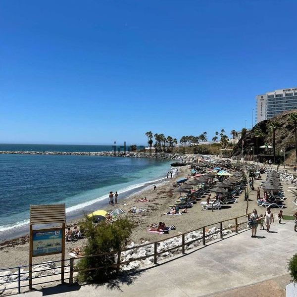 Alquiler de piso en Calle de Alemania - Photo 1