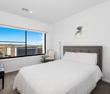 Light-Filled Modern Townhome in Denman Prospect - Photo 3