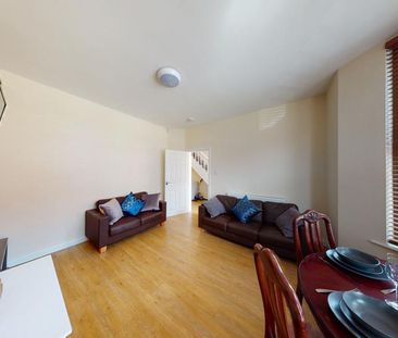 4 bedroom house to rent - Photo 3