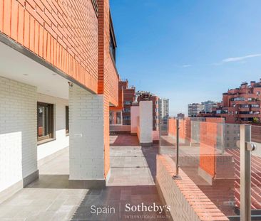 Apartamento de alquiler en Avenida de Burgos, Castilla - Photo 3