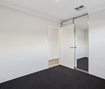 Duel key duplex home - Photo 4