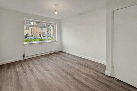 Southsea Avenue, Leigh-on-sea, SS9 - Photo 4