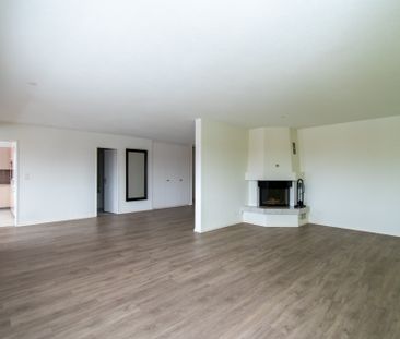 Grosszügige, gepflegte 5.5 Zimmer-Wohnung mit Balkon - Photo 3