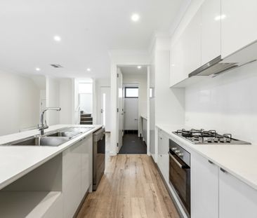 Modern Comfort & Convenience in the Heart of Hectorville - Photo 4